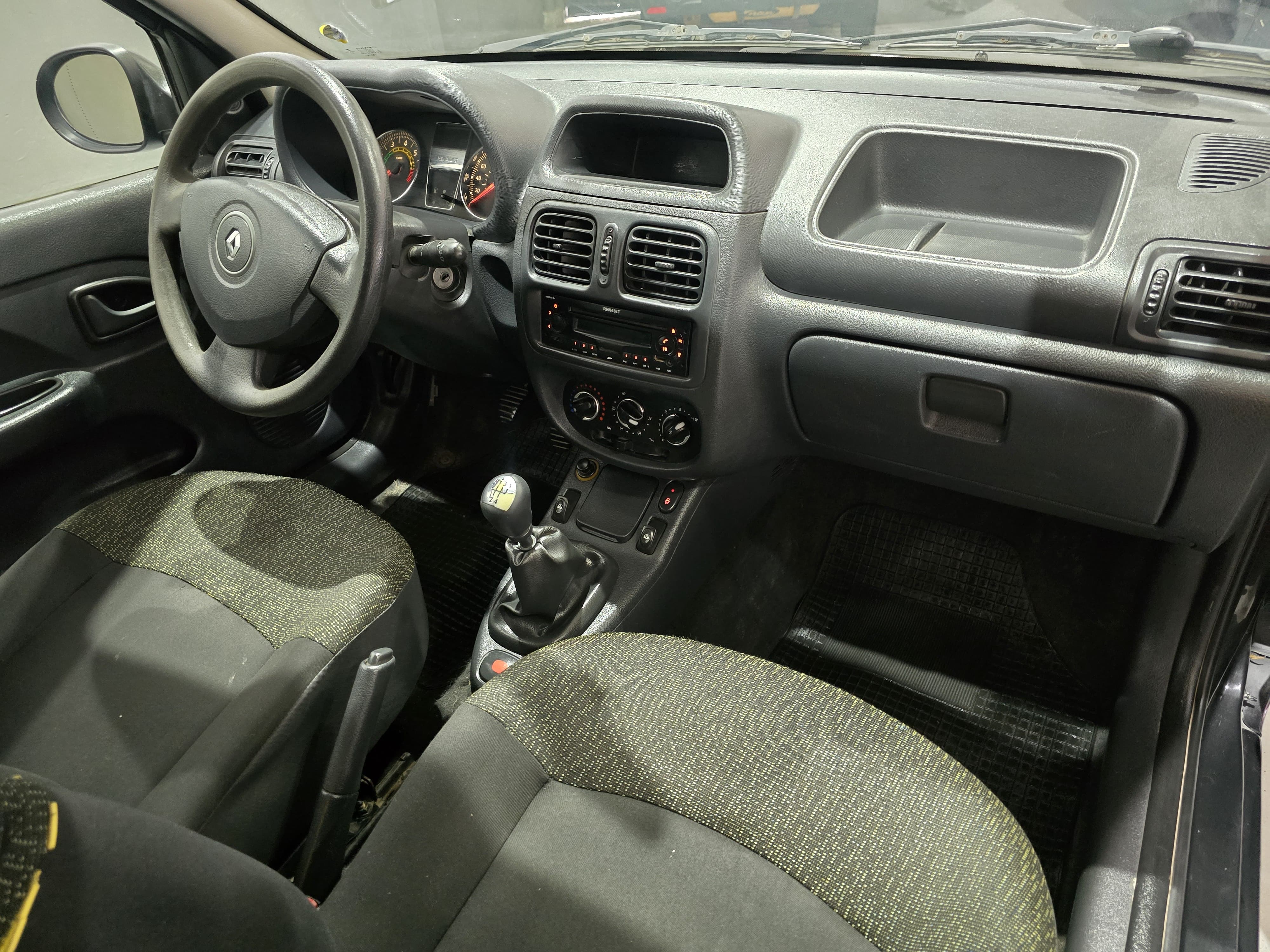 Renault Clio 2013 Expression Pack II 3p 9
