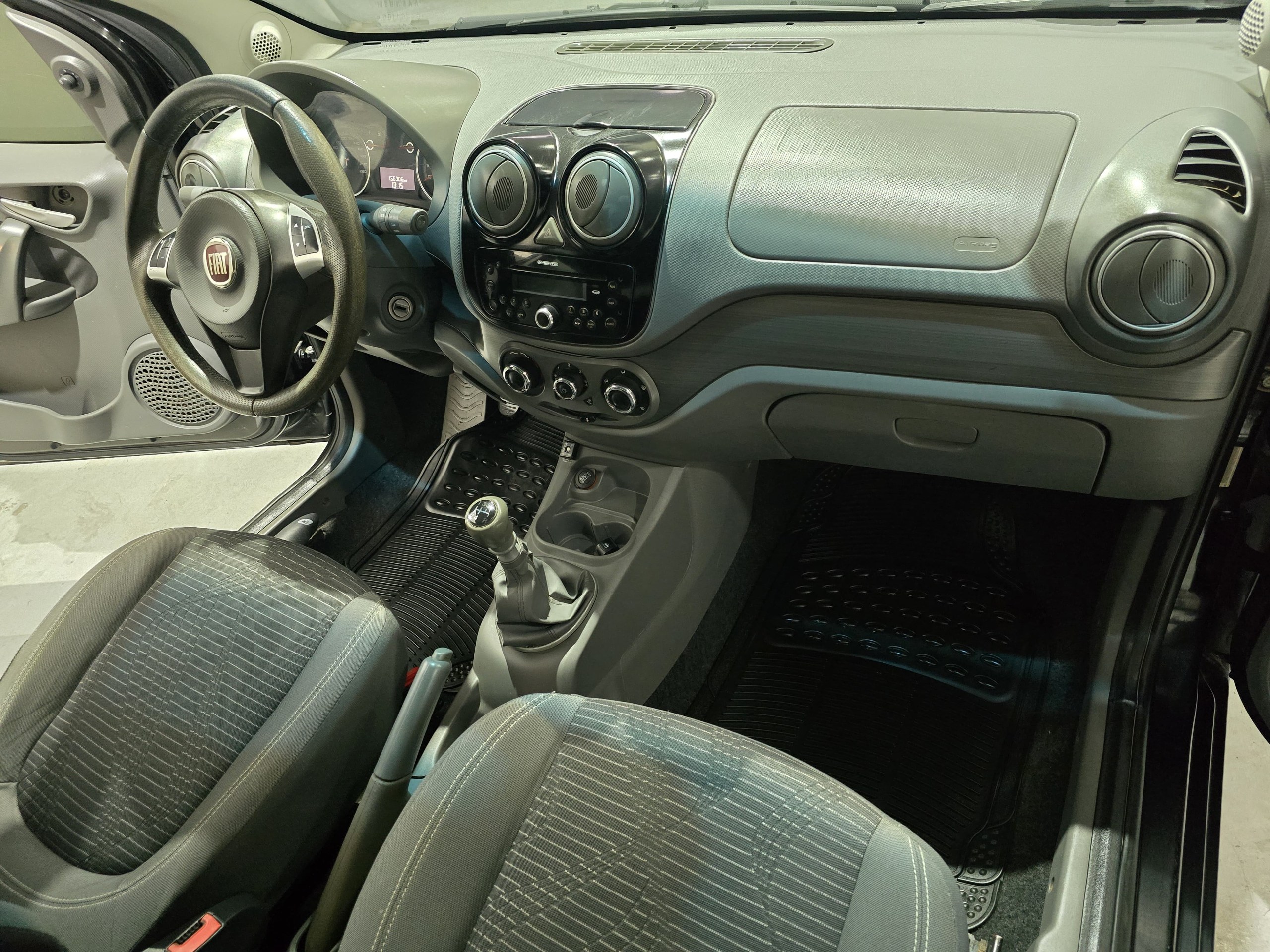 Fiat palio Attractive con gnc 8