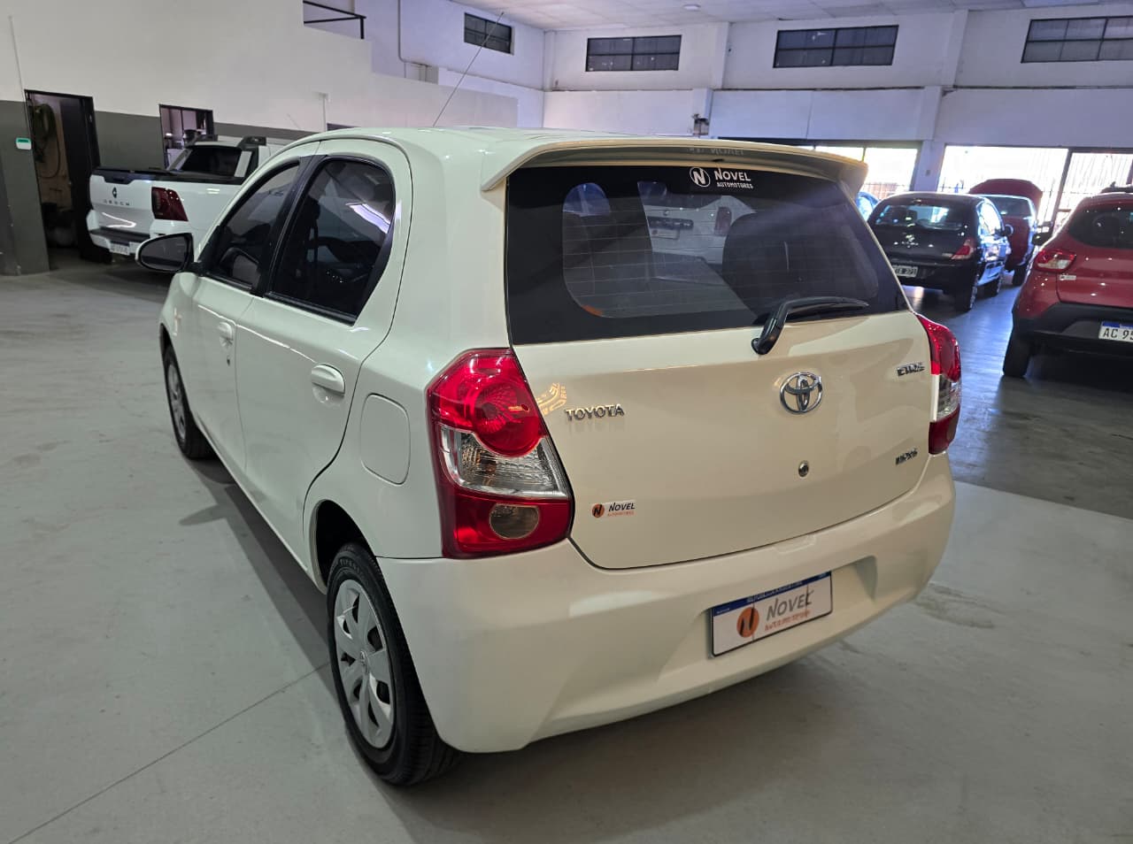Toyota Etios 2015 Xs 1.5 5p Manual 2
