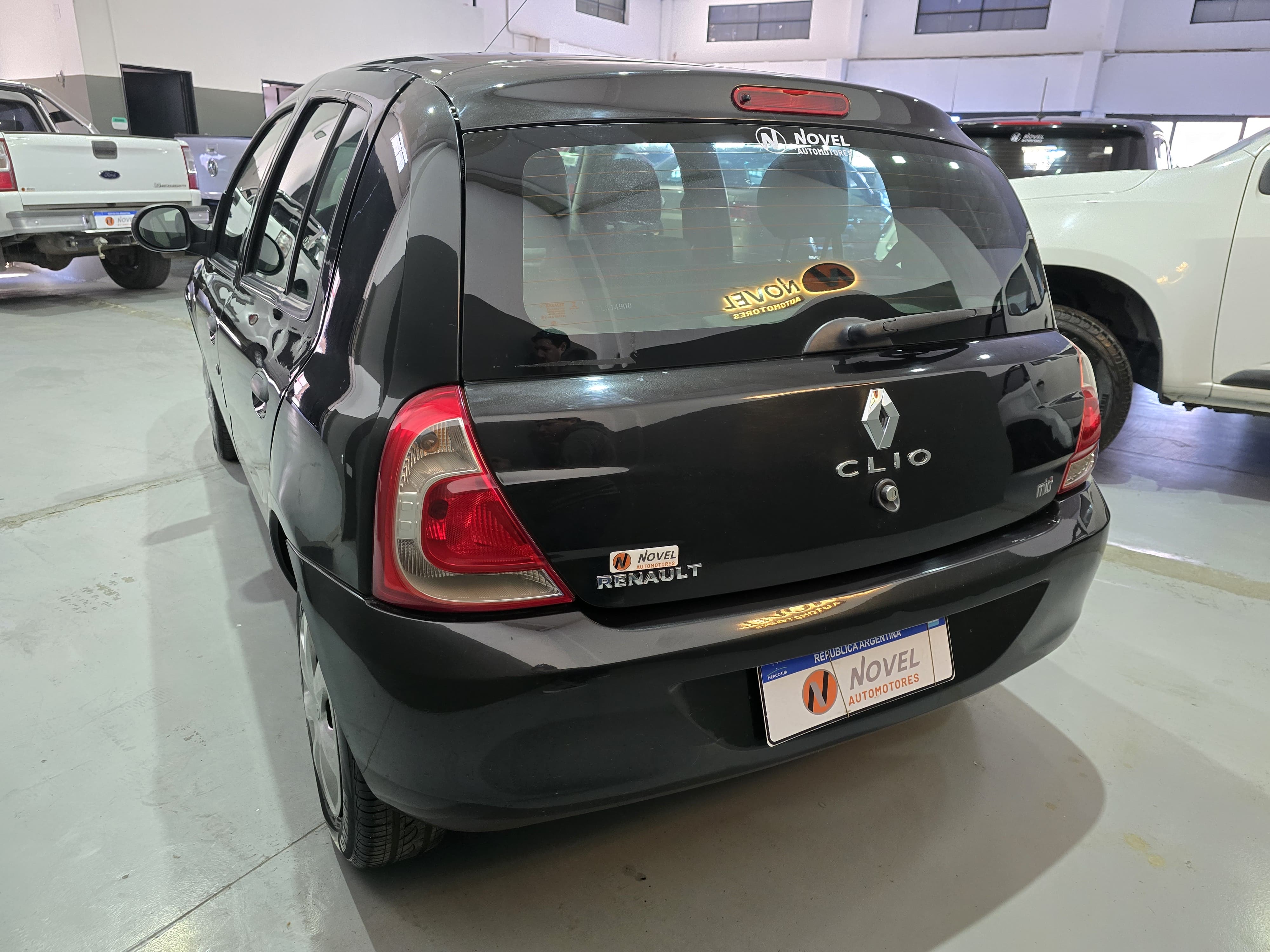 Renault Clio Mío 2013 Expression Pack II 5p Manual 2