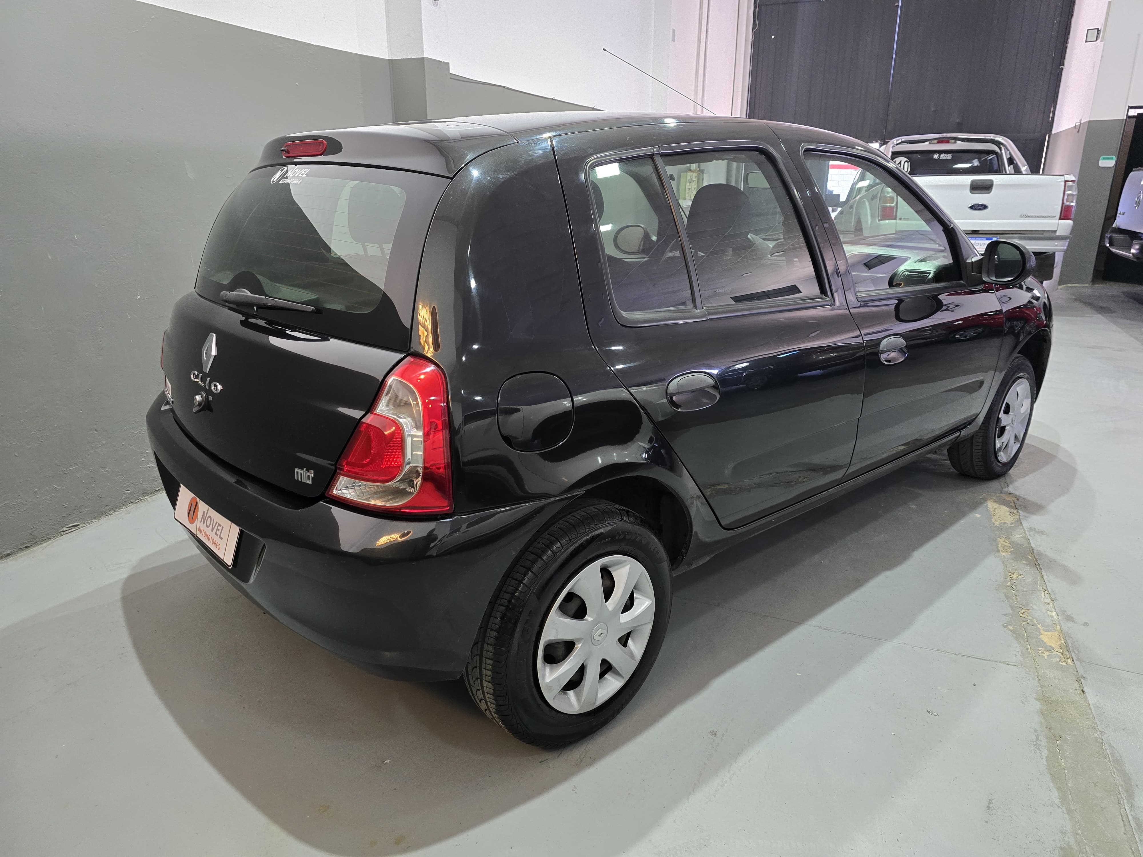 Renault Clio Mío 2013 Expression Pack II 5p Manual 3