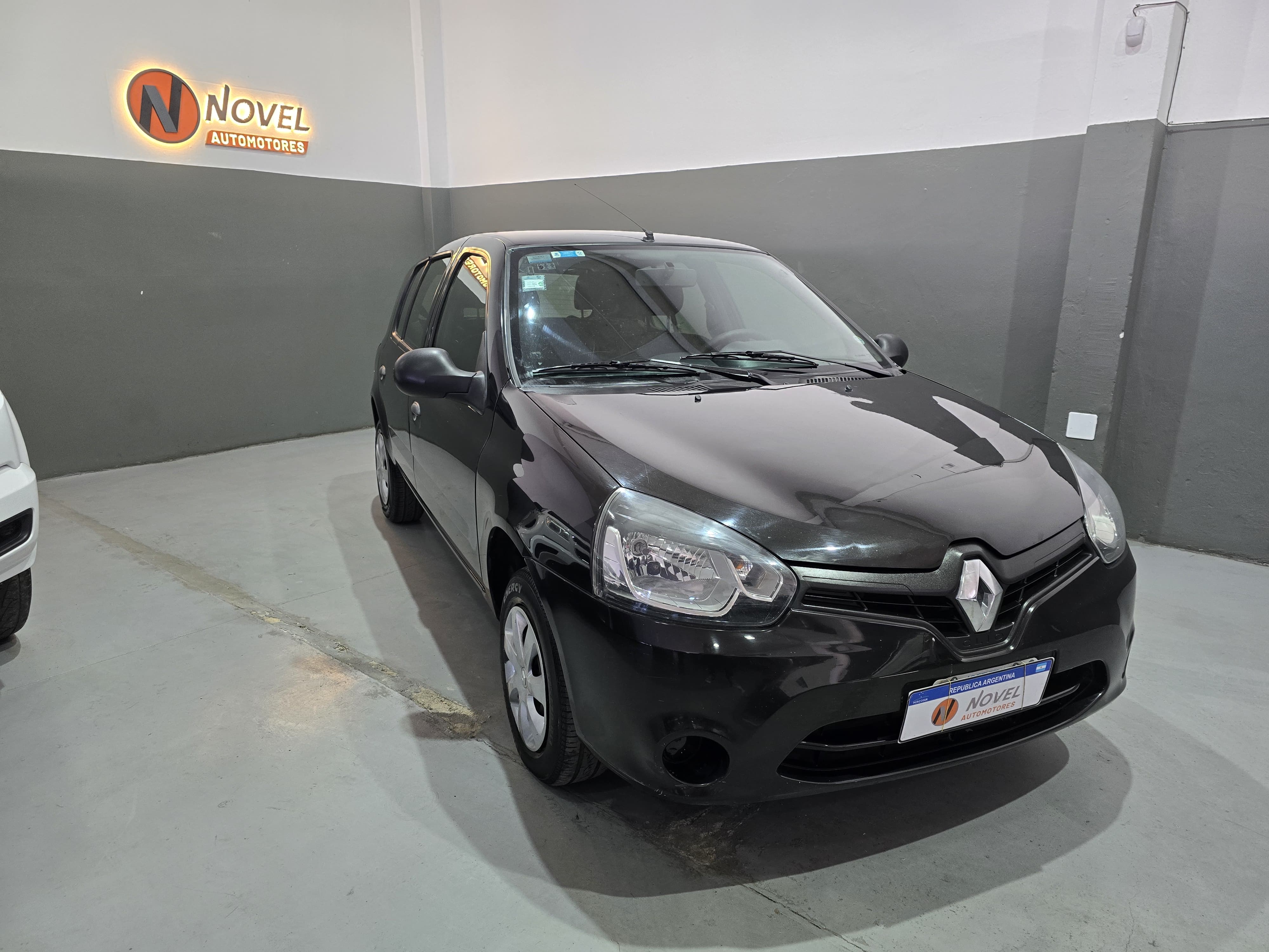 Renault Clio Mío 2013 Expression Pack II 5p Manual 1