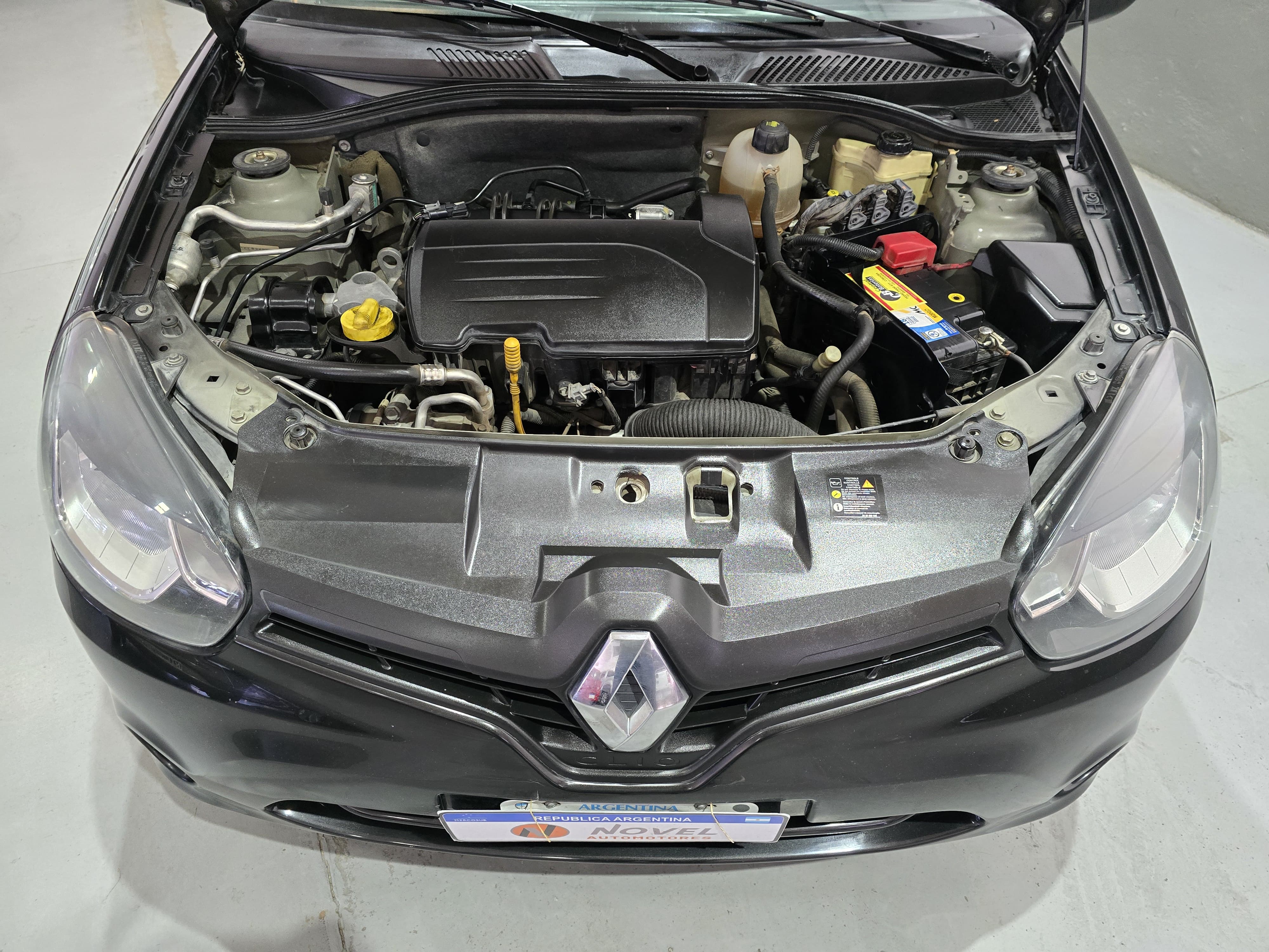 Renault Clio Mío 2013 Expression Pack II 5p Manual 8