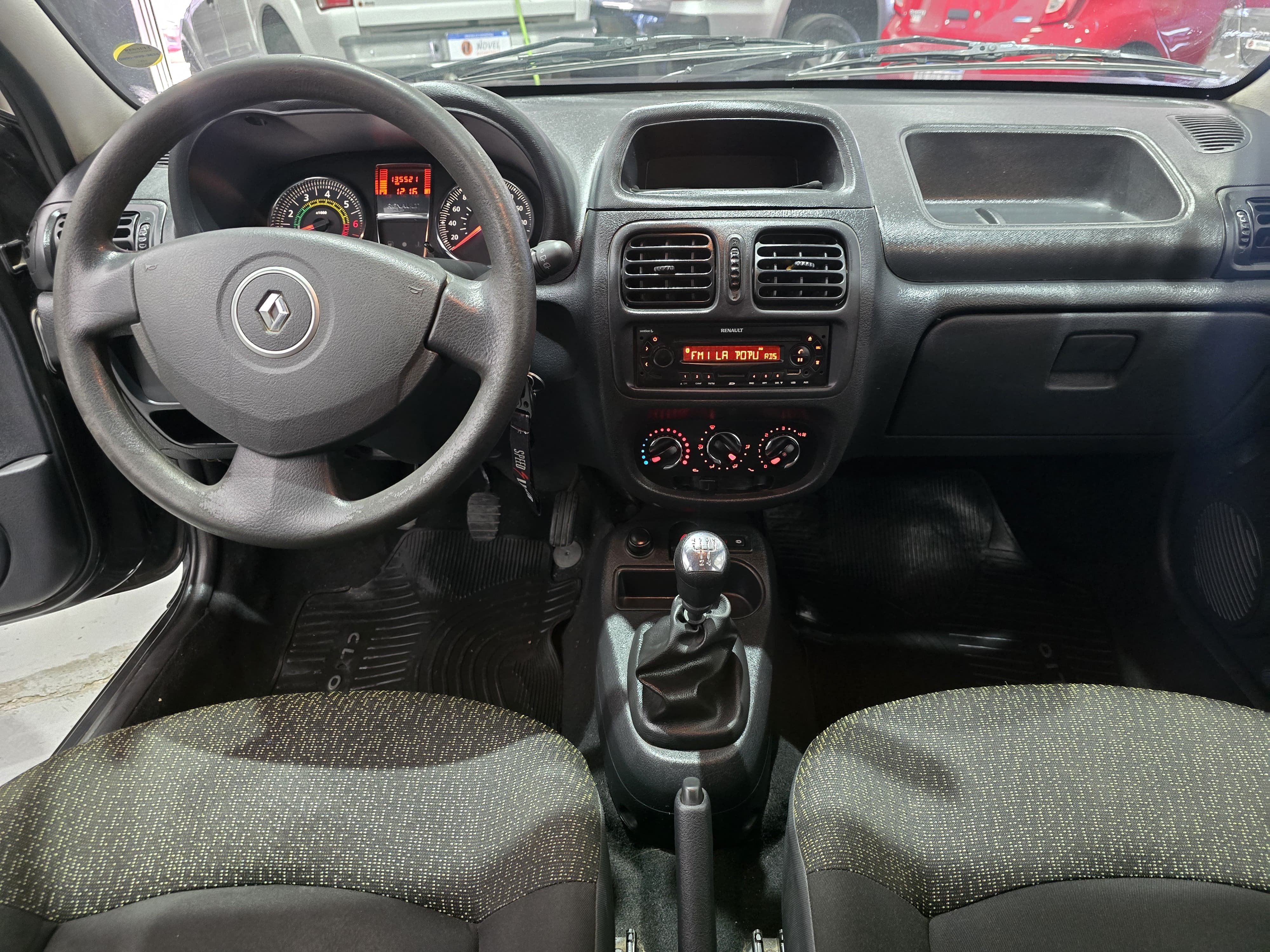 Renault Clio Mío 2013 Expression Pack II 5p Manual 7