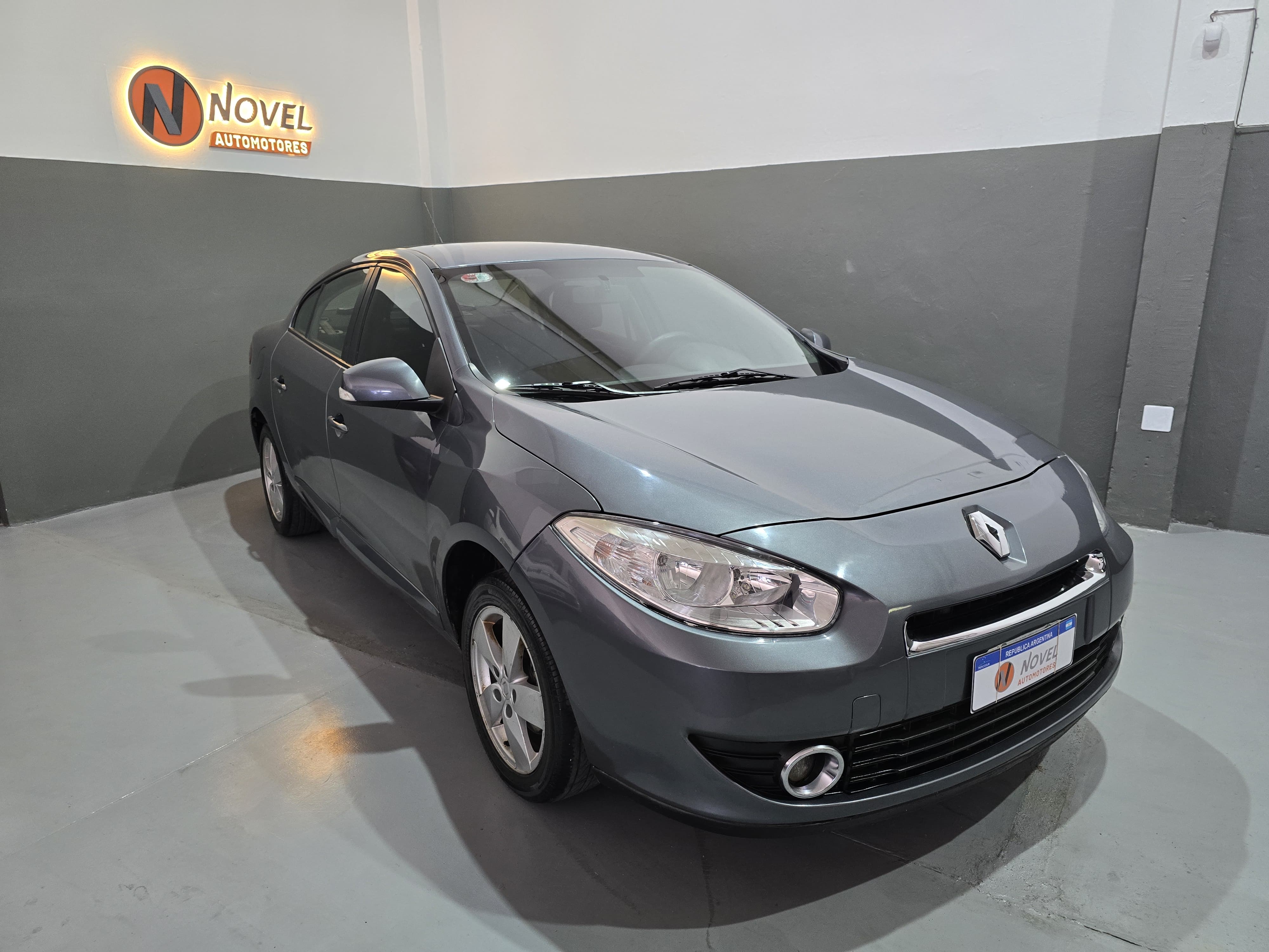 Renault Fluence 2015 1.6 16v Confort Plus 1