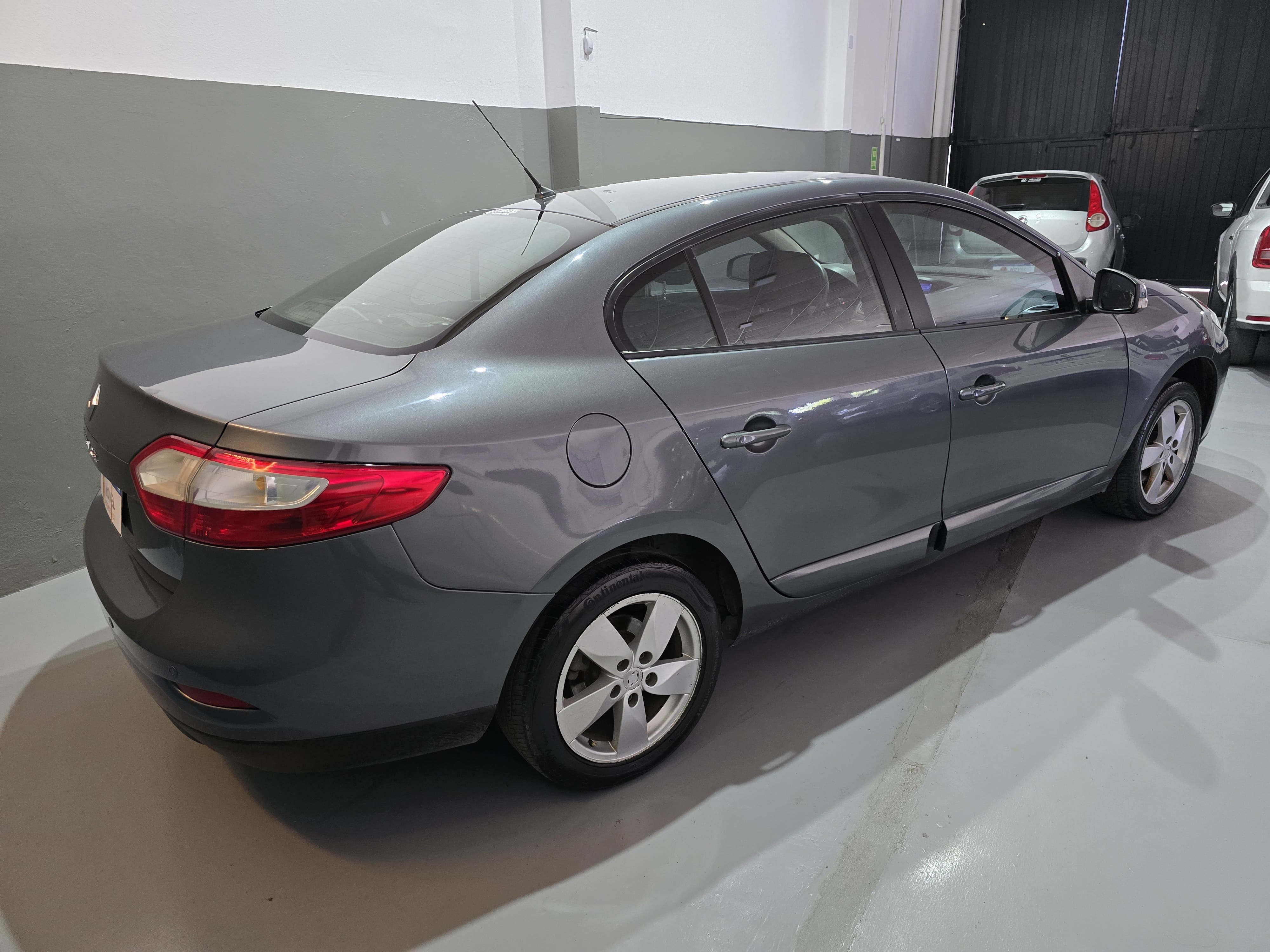 Renault Fluence 2015 1.6 16v Confort Plus 3
