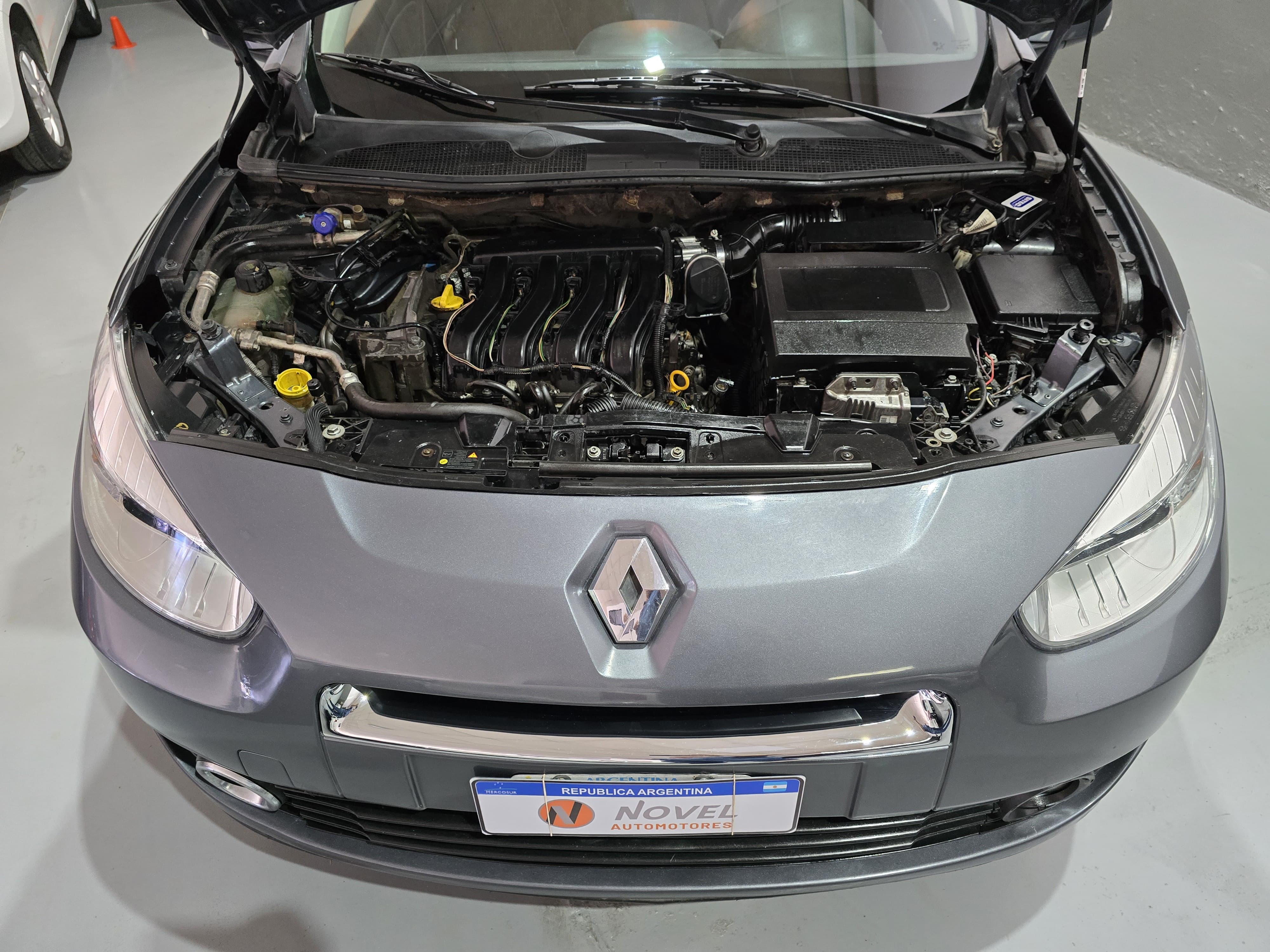 Renault Fluence 2015 1.6 16v Confort Plus 6