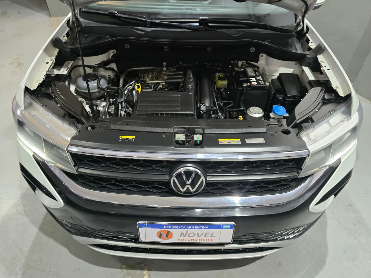 Volkswagen Taos 2021 Comfortline 250TSI AT Automática 8