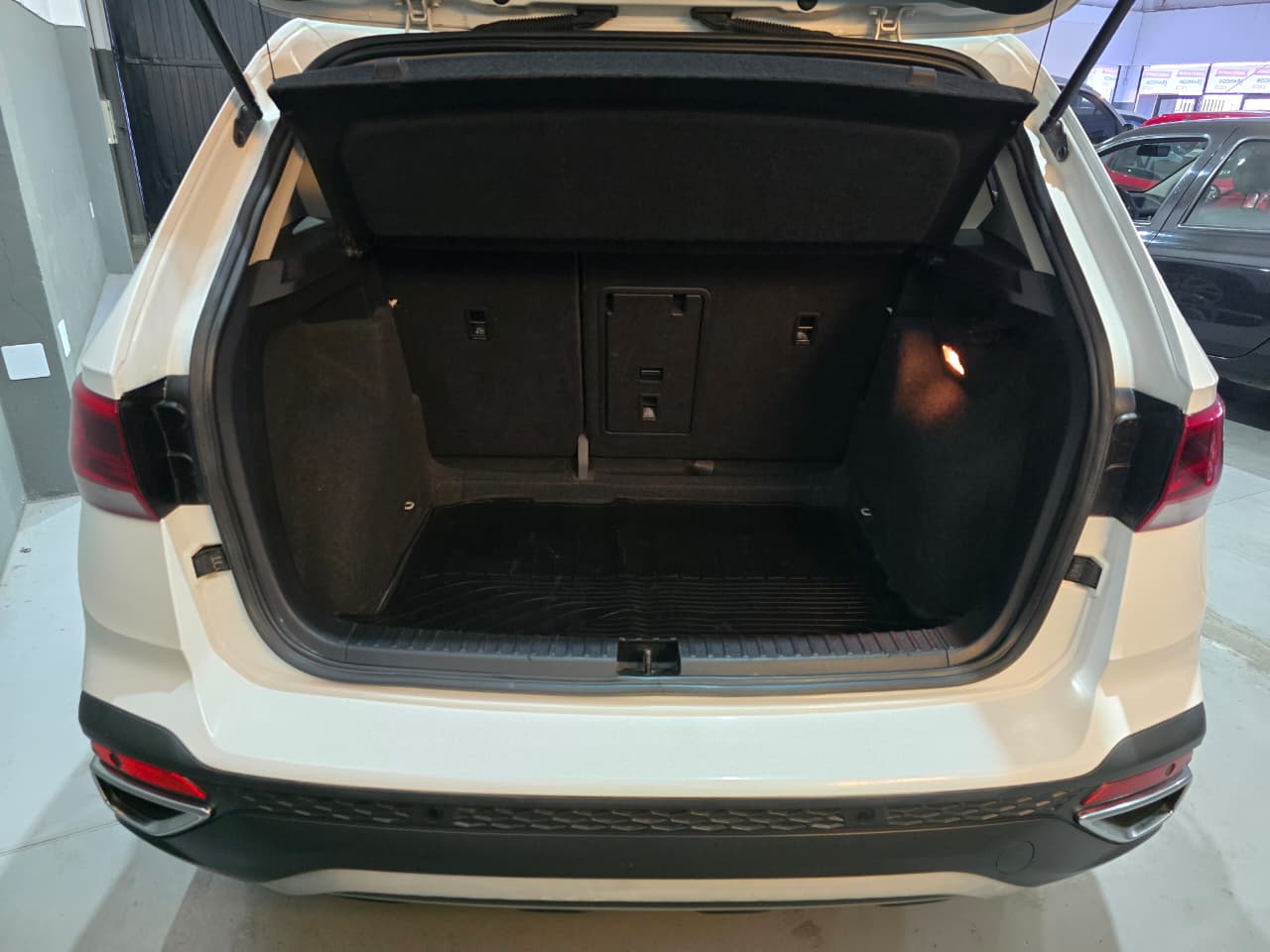 Volkswagen Taos 2021 Comfortline 250TSI AT Automática 9