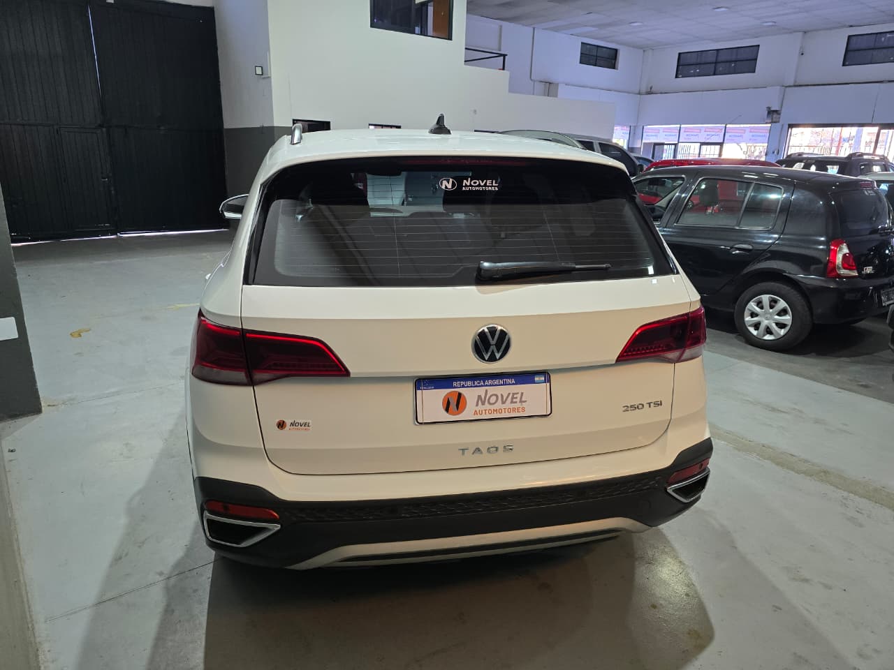Volkswagen Taos 2021 Comfortline 250TSI AT Automática 3