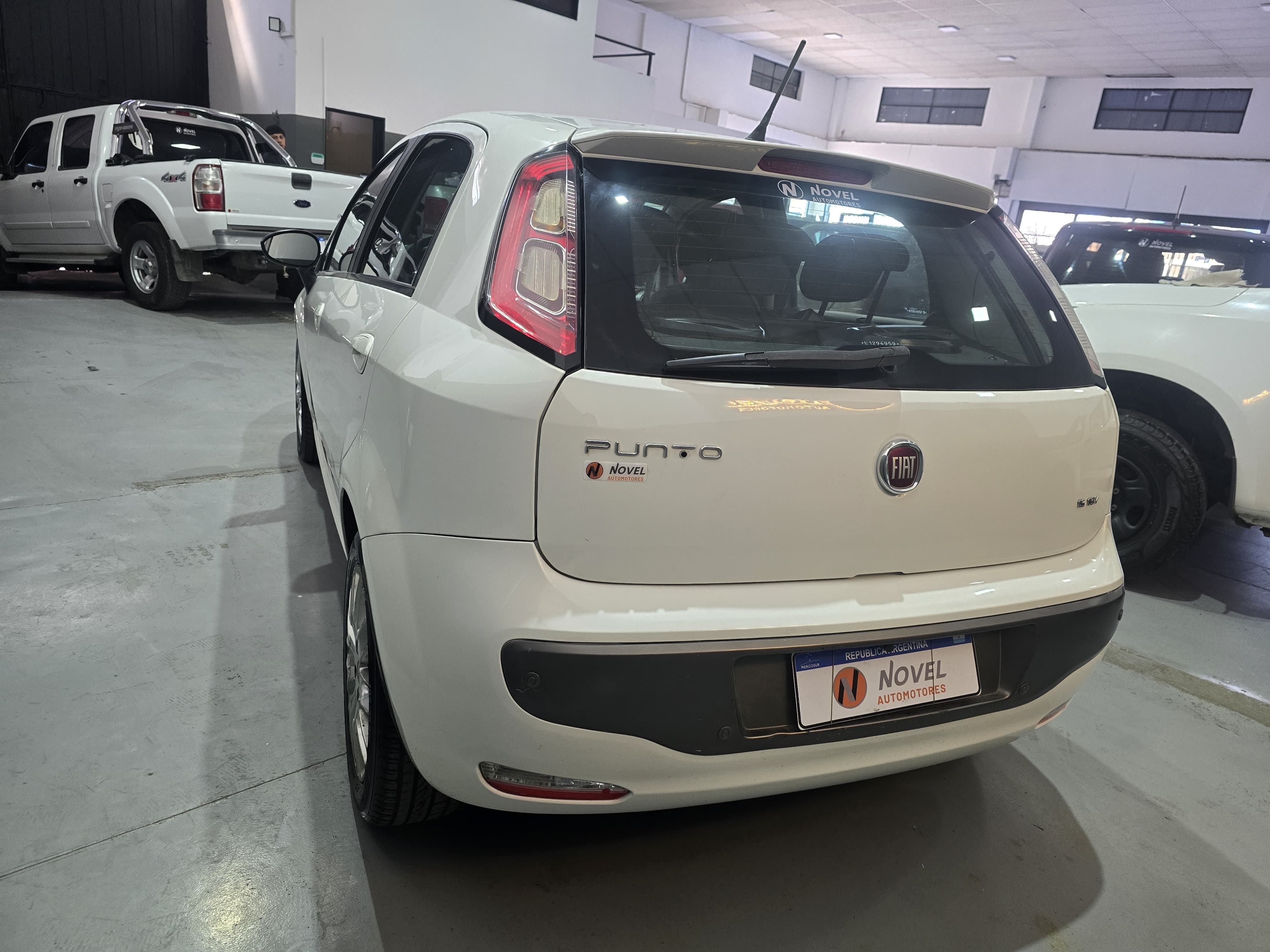 Fiat Punto 2014 Essence 1.6 Manual CON GNC 4