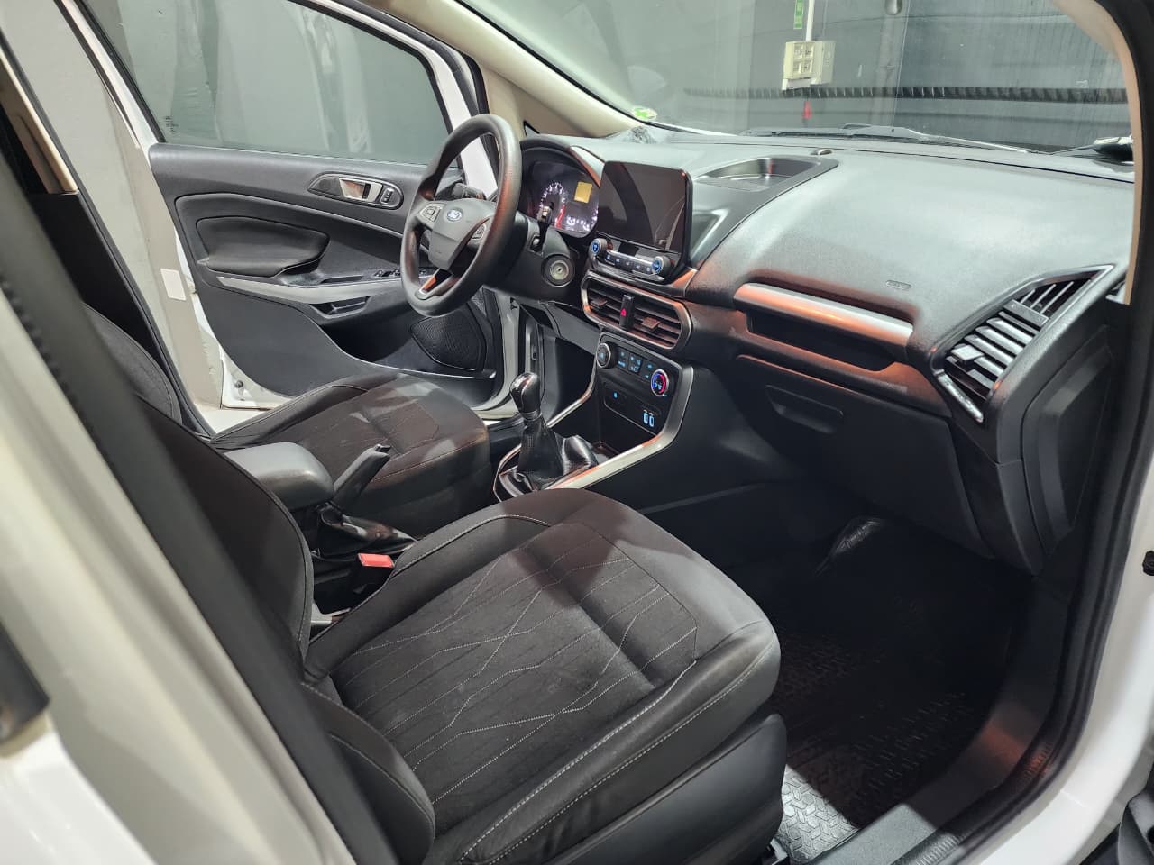 Ford Ecosport 2018 SE Manual 7