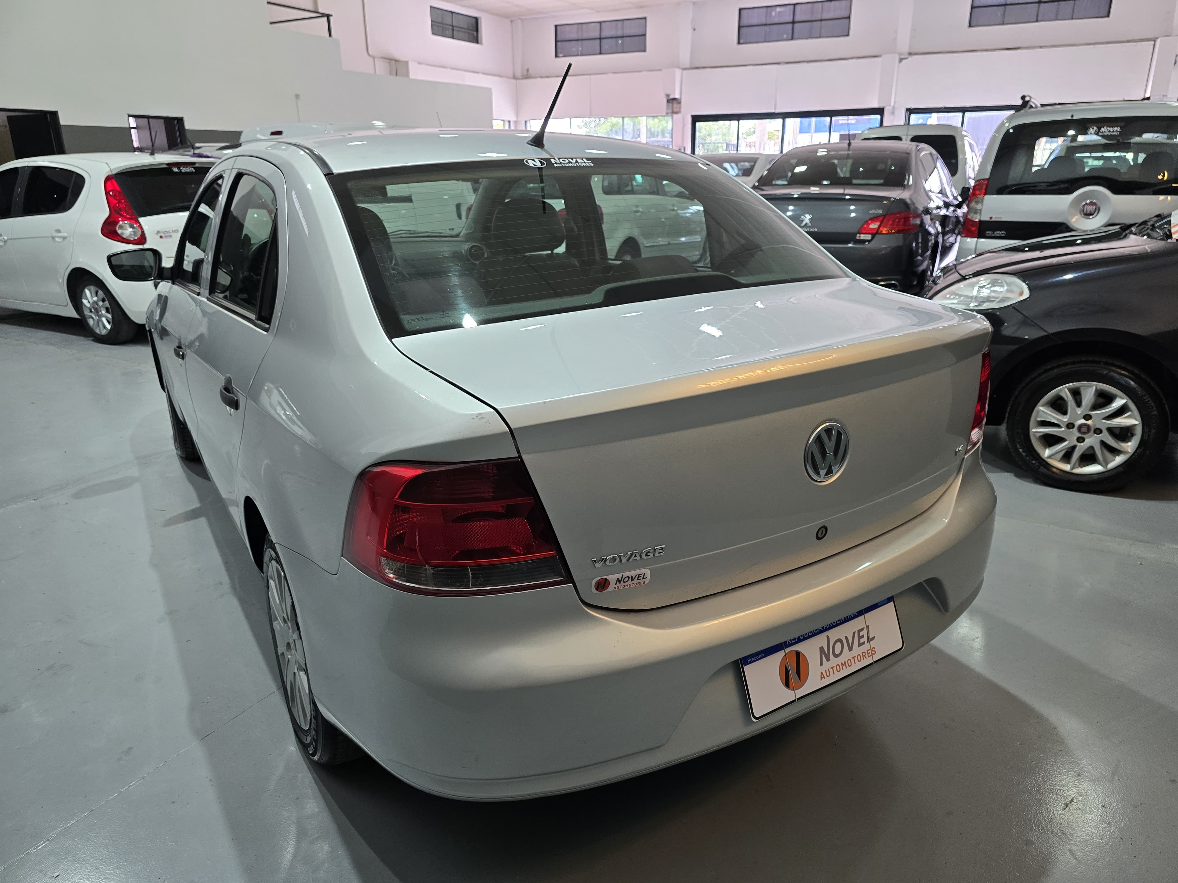 Volkswagen Voyage 2011 1.6 Confortline GNC 2