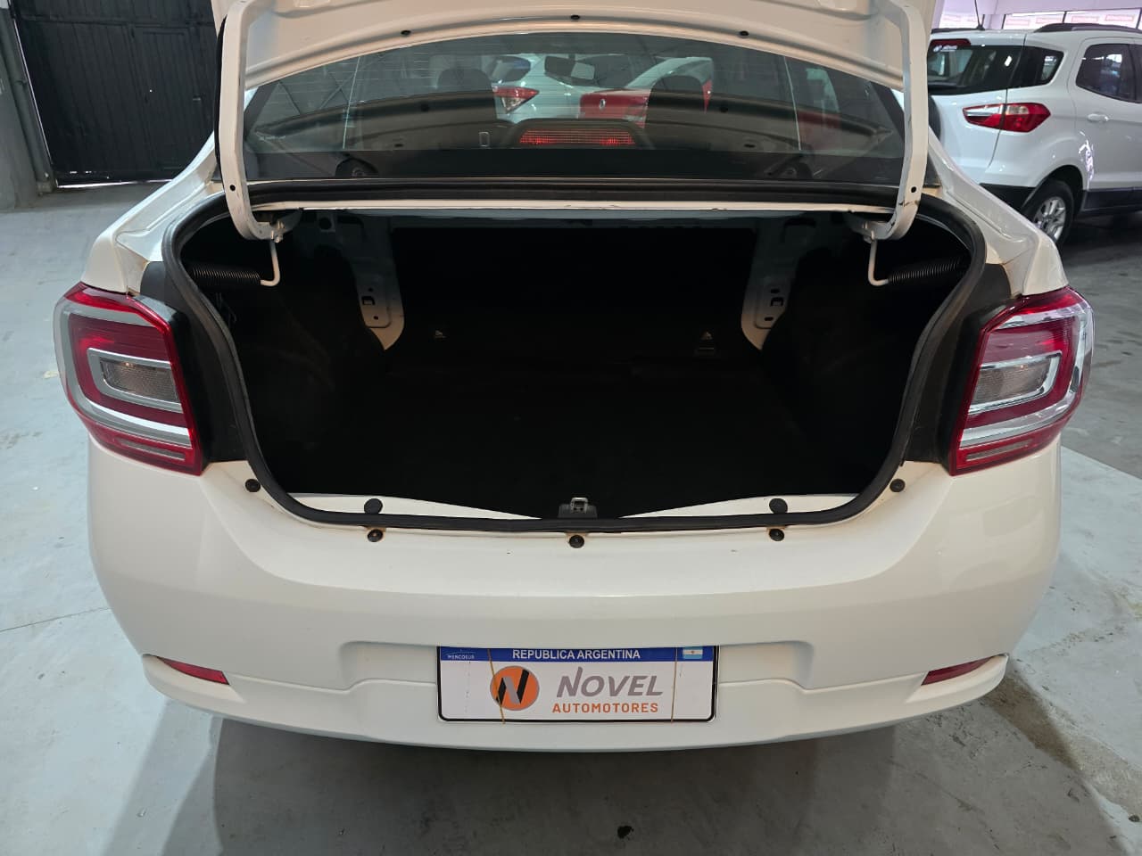 Renault Logan 2024 1.6 Manual 7