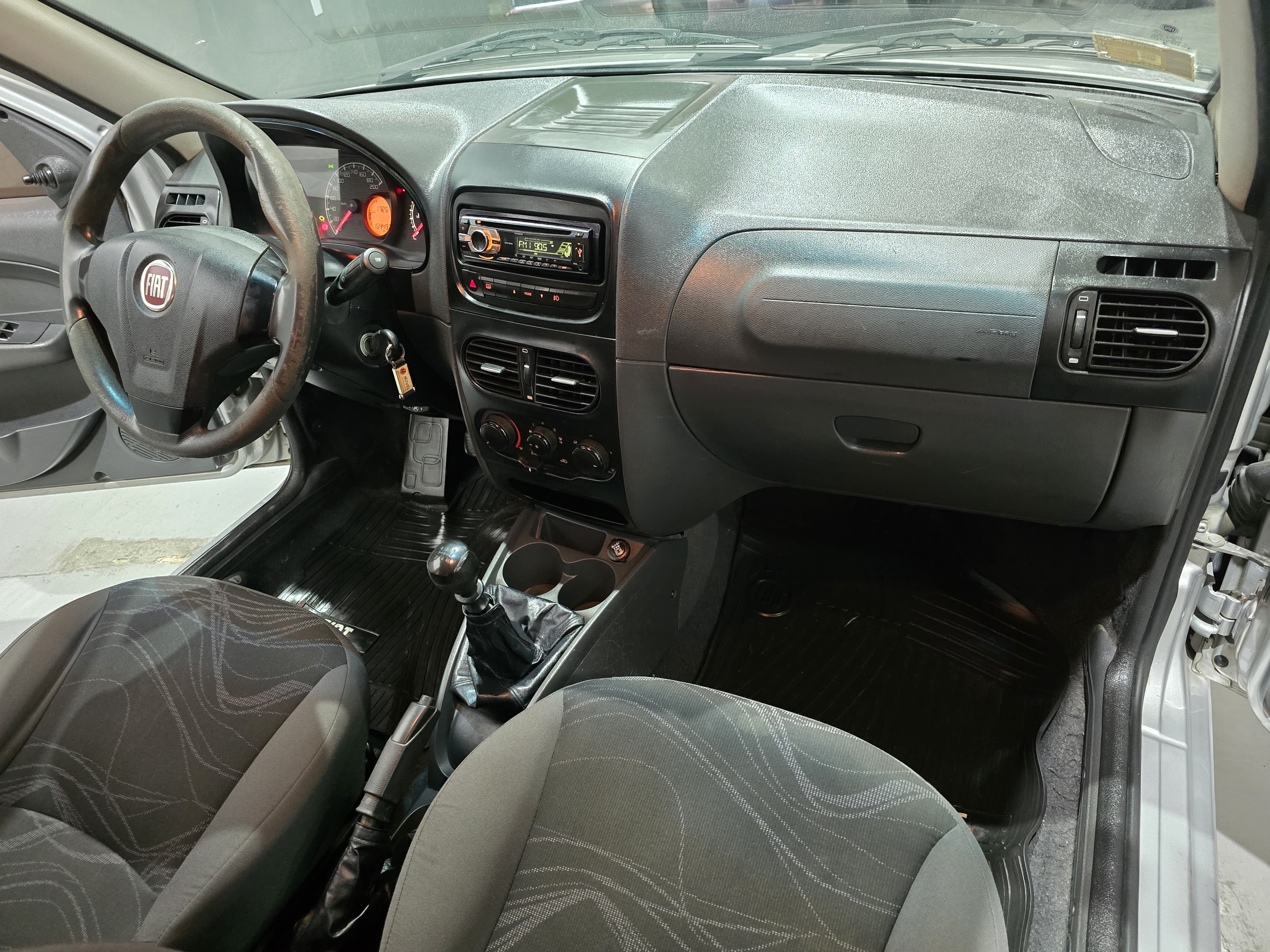 Fiat Siena 2016 EL 1.4 Manual 9