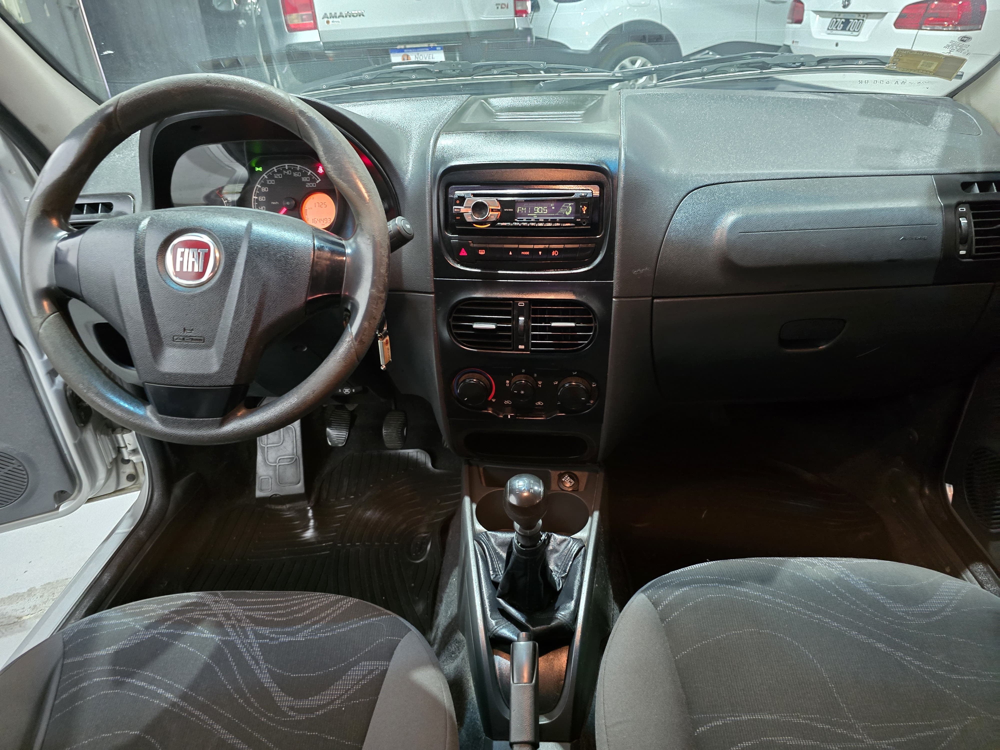 Fiat Siena 2016 EL 1.4 Manual 6