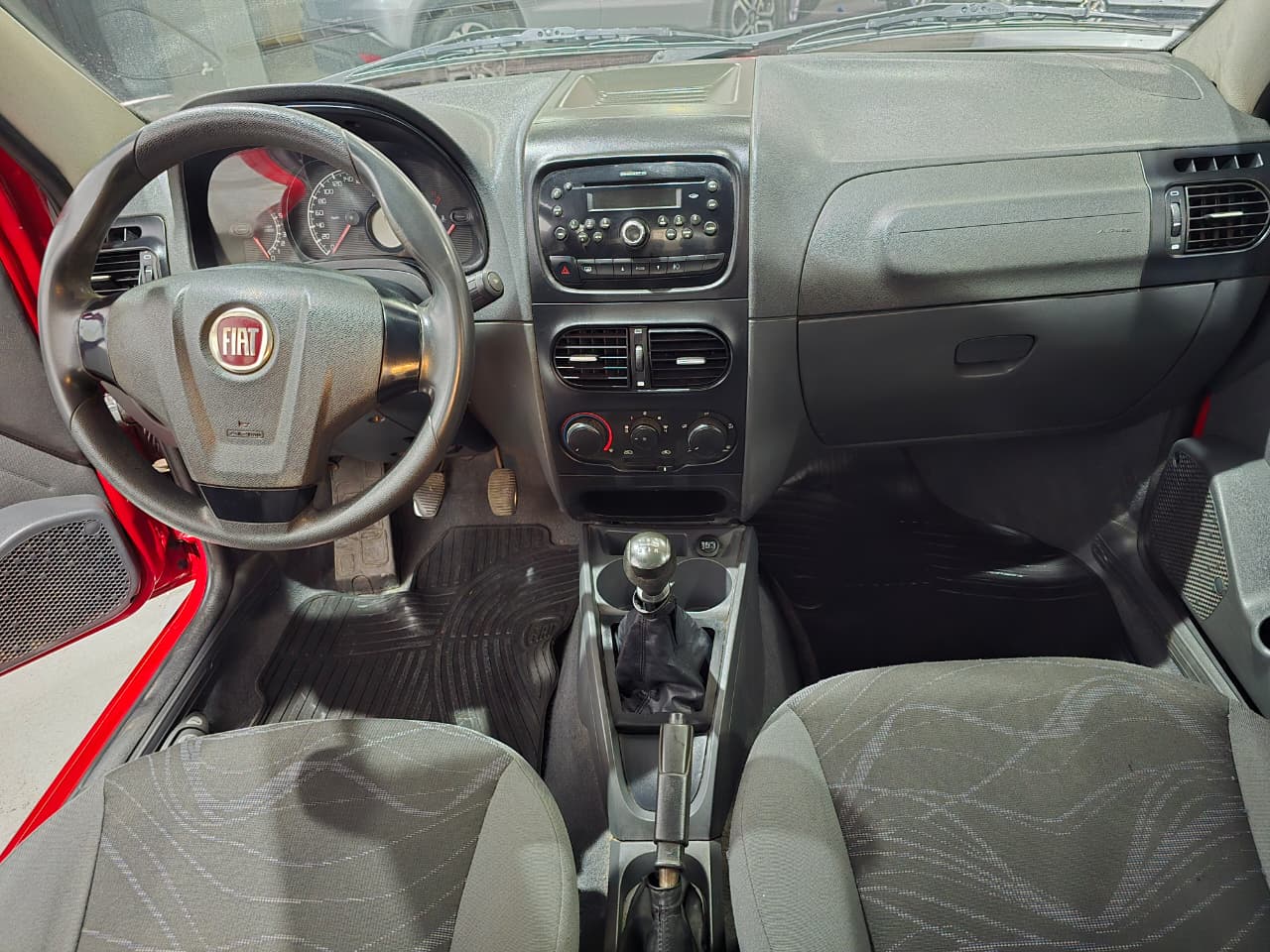 Fiat Sedan 2016 SIENA EL Manual 6