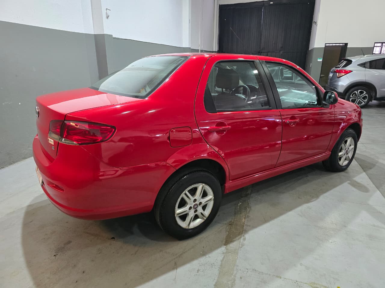 Fiat Sedan 2016 SIENA EL Manual 3