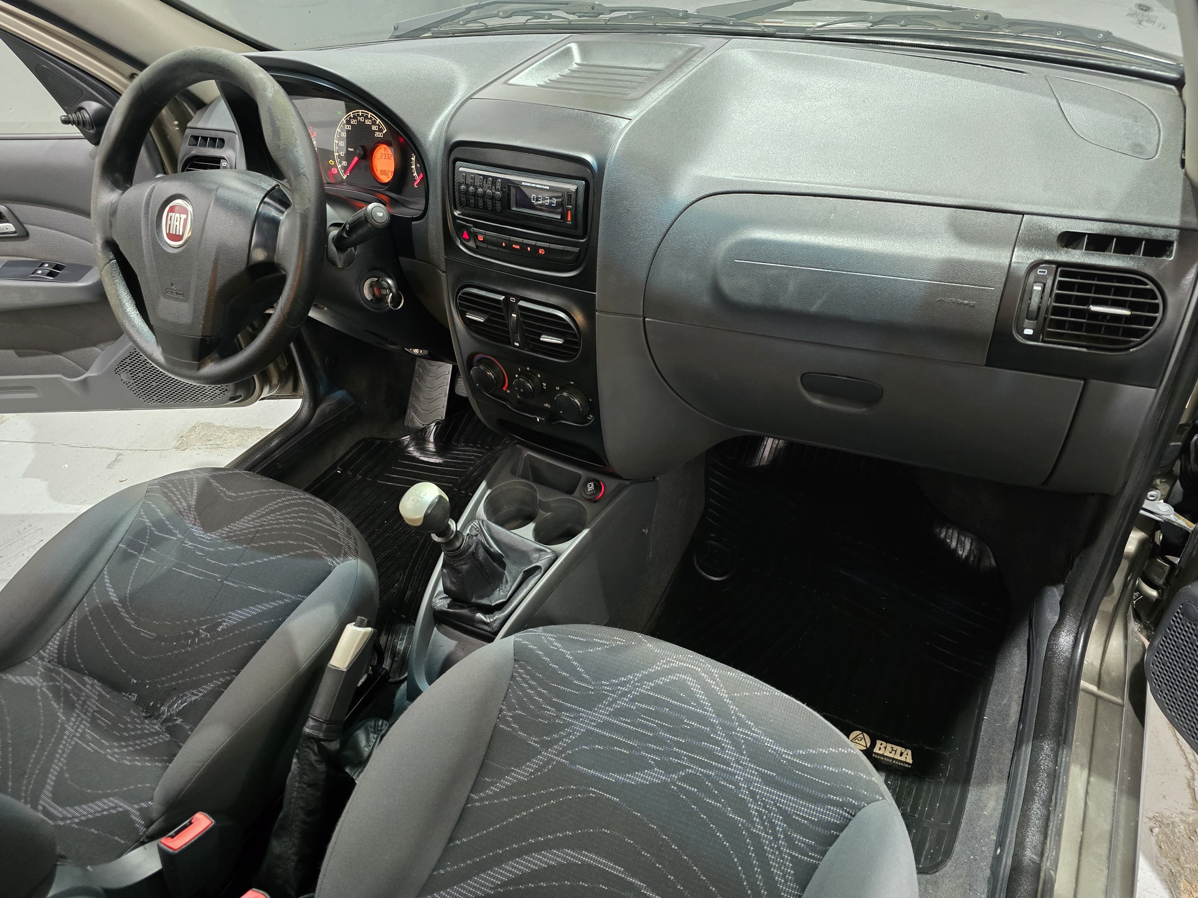Fiat Siena 2014 EL 1.4 Manual con gnc 8