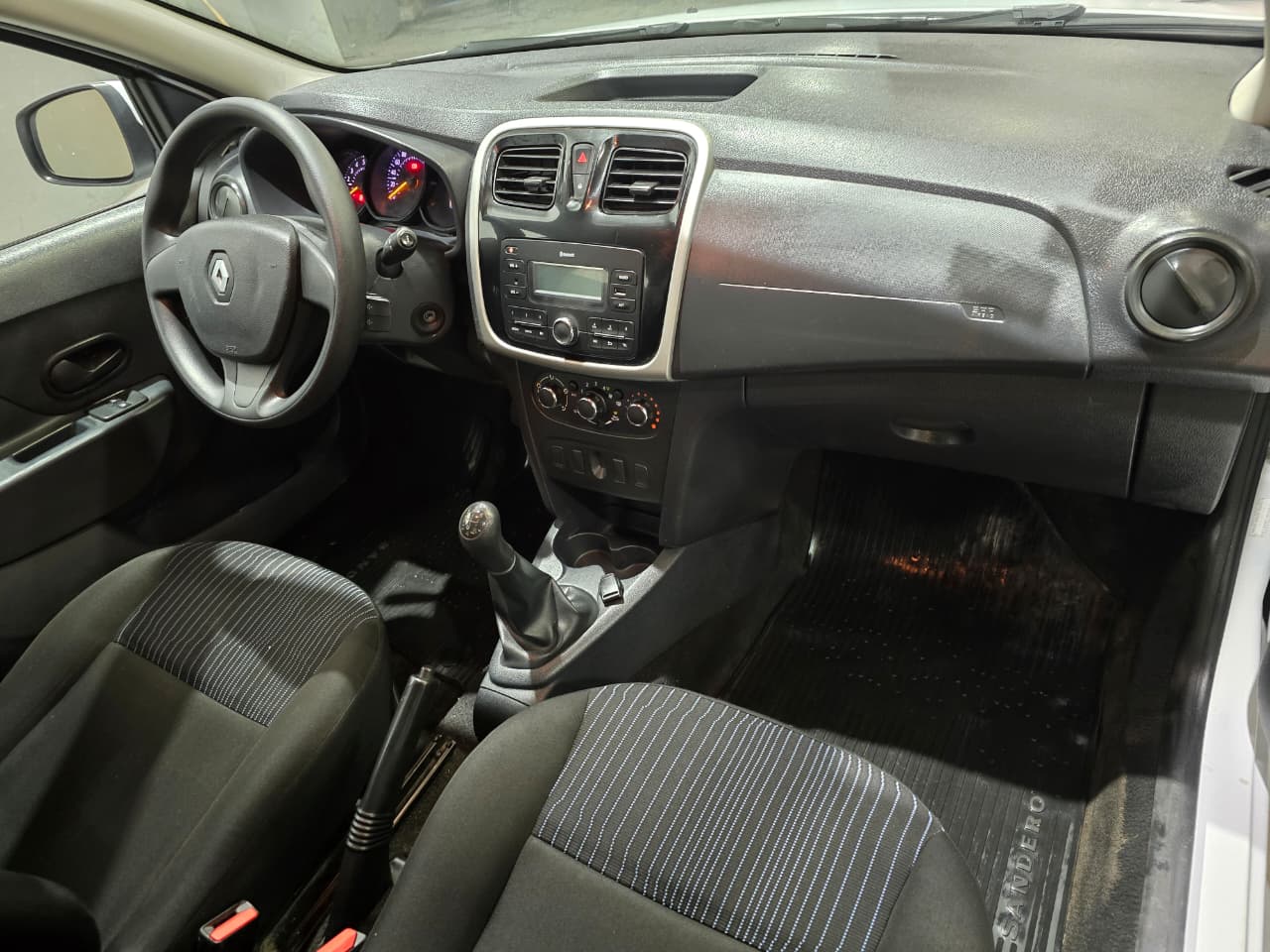 Renault Sandero 2019 Expression 1.6 Manual 7