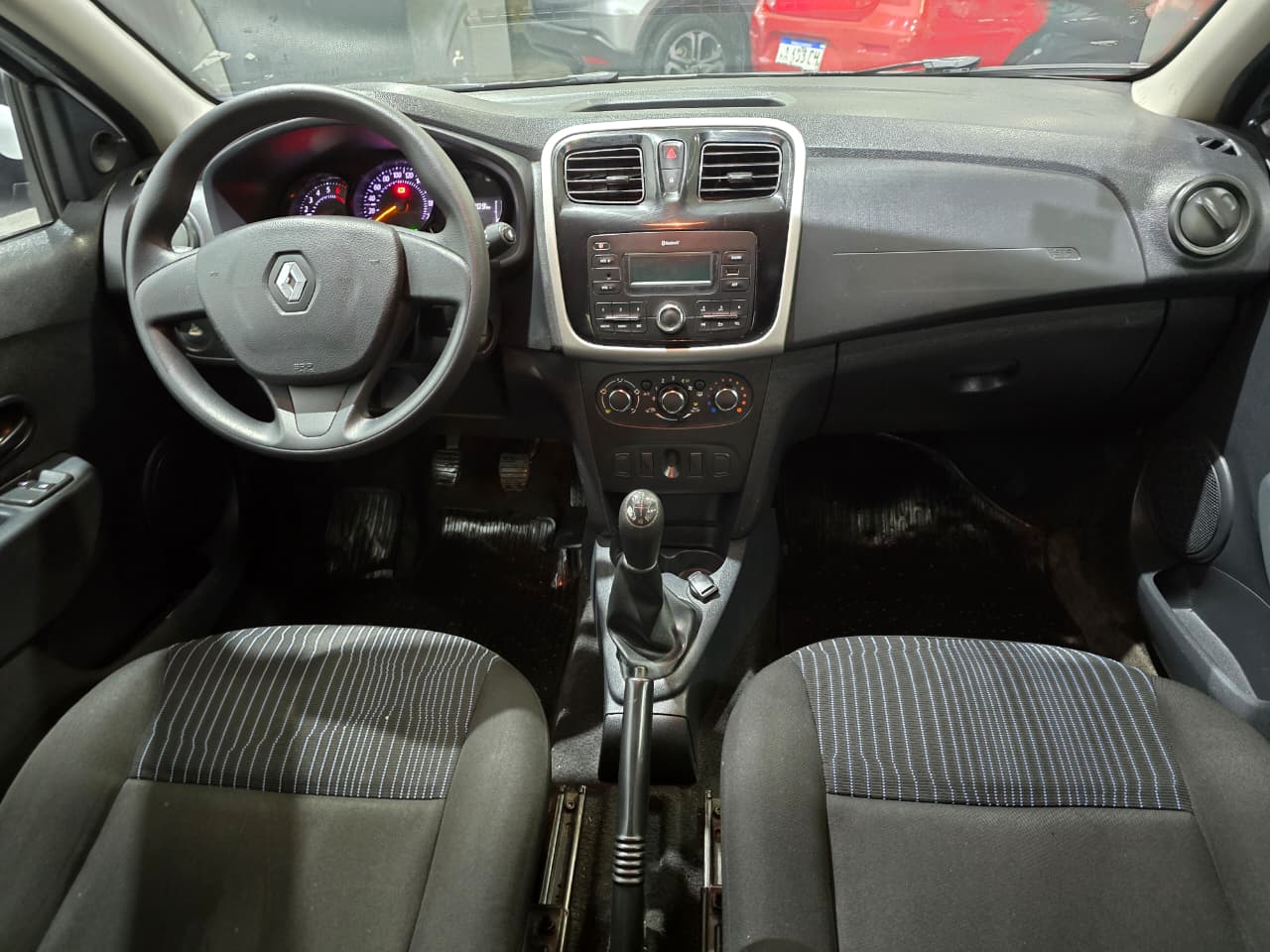Renault Sandero 2019 Expression 1.6 Manual 8