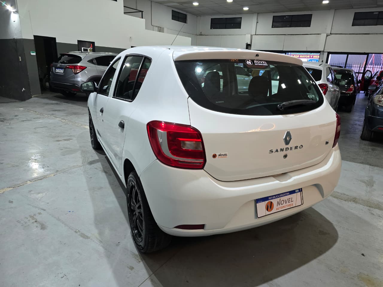 Renault Sandero 2019 Expression 1.6 Manual 2