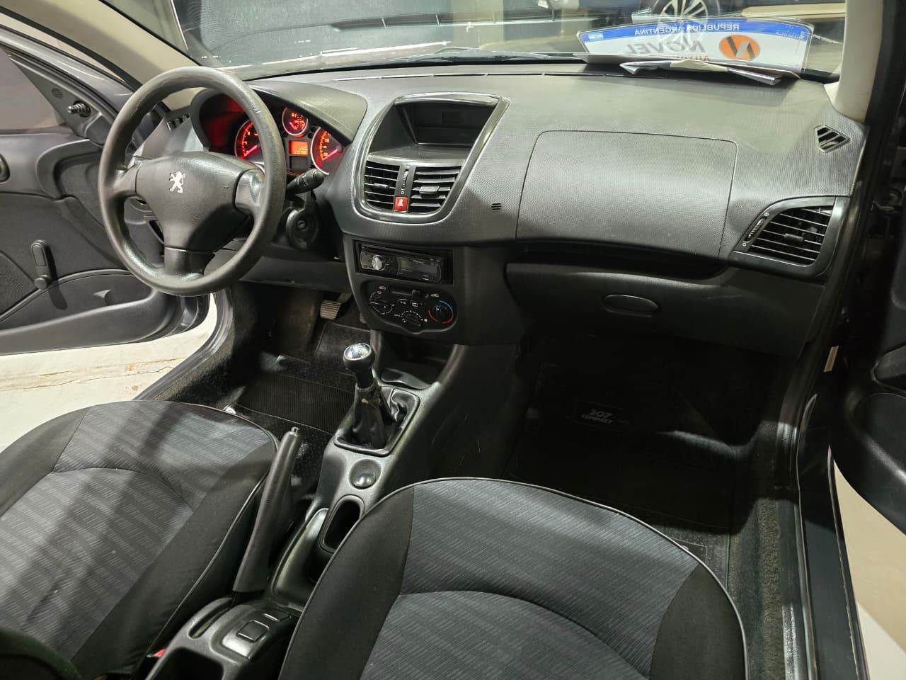 Peugeot 207 2010 Compact Xr Allure 1.4 Manual 8