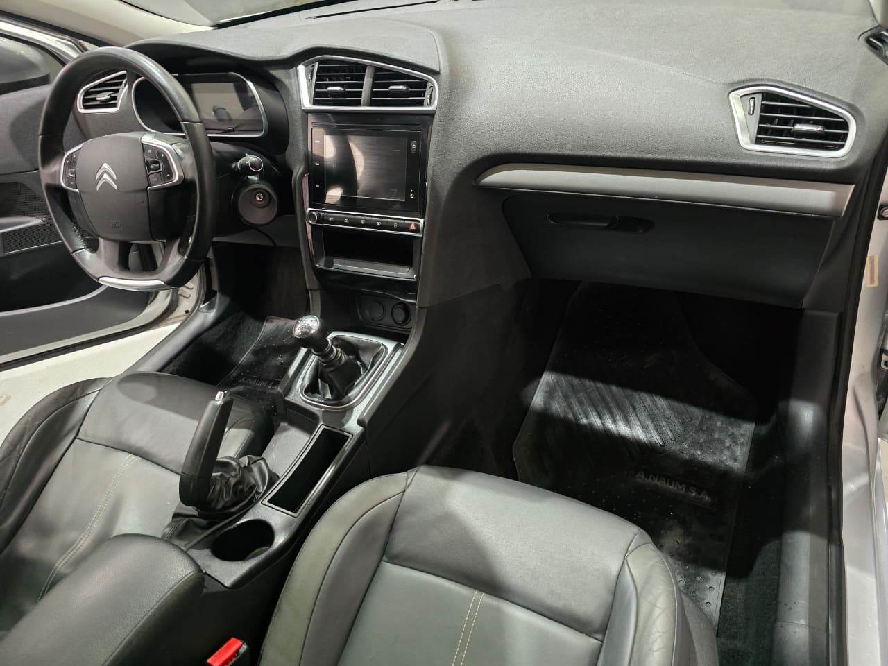 Citroën C4 Lounge 2018 feel pack Hdi Manual 8