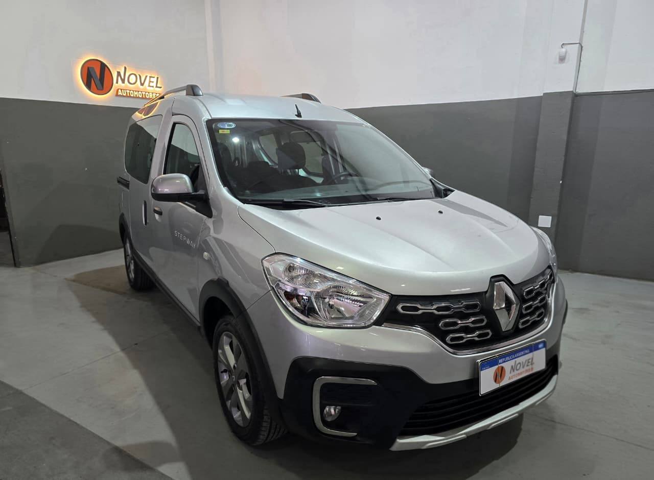 Renault Kangoo II 2024 1.6 Sce Stepway con GNC 10