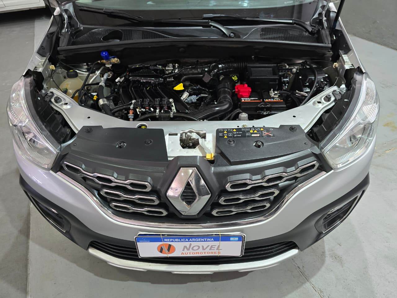 Renault Kangoo II 2024 1.6 Sce Stepway con GNC 9
