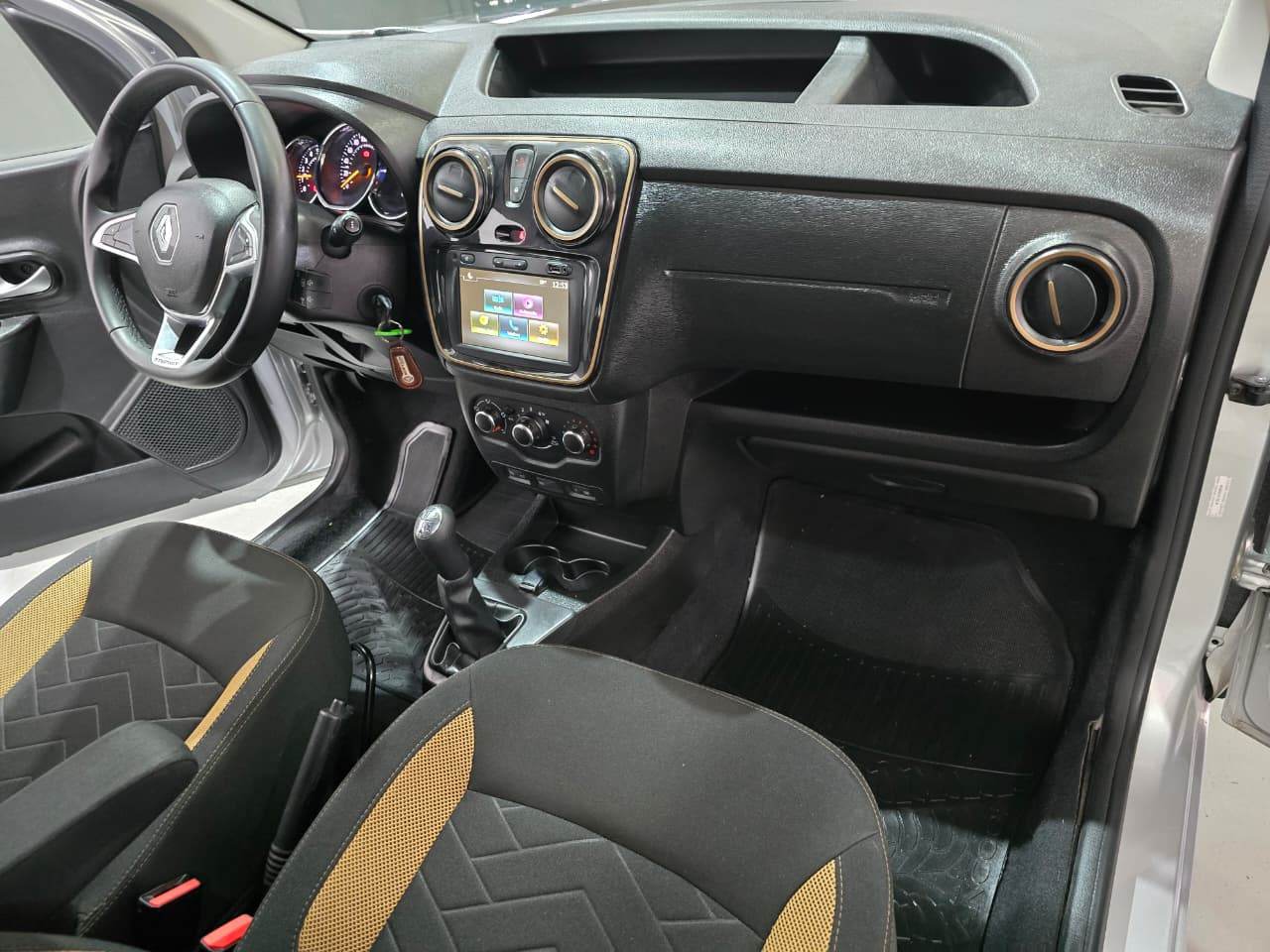 Renault Kangoo II 2024 1.6 Sce Stepway con GNC 7