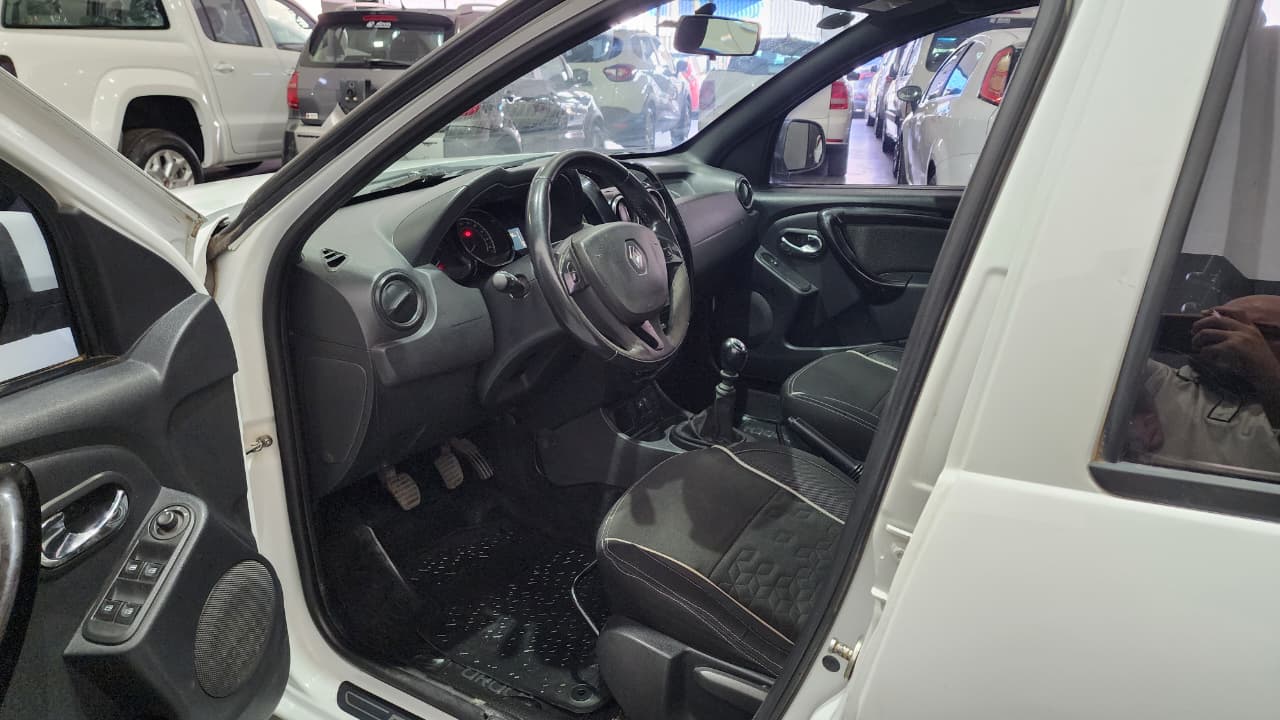Renault Oroch 2019 Privilege 2.0 Manual con GNC 6