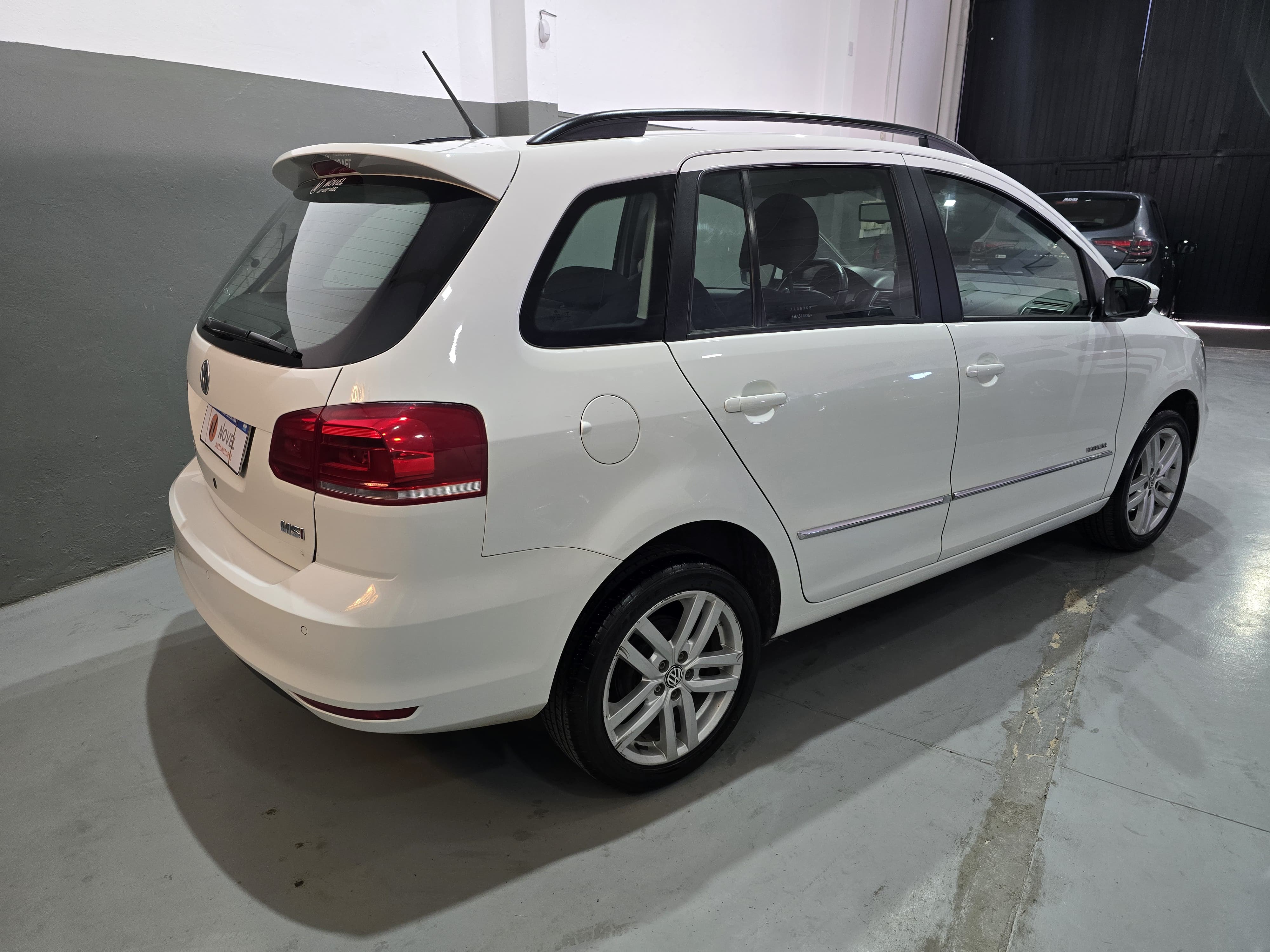 Volkswagen Suran 2017 1.6 Highline Manual 4