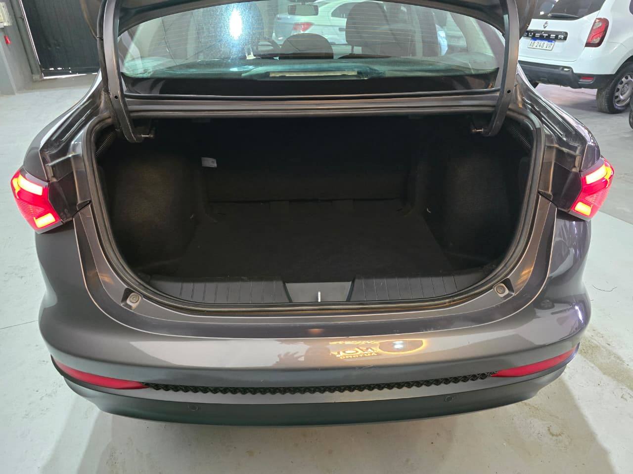 Fiat Cronos 2023 Drive 1.3 MT Manual 5