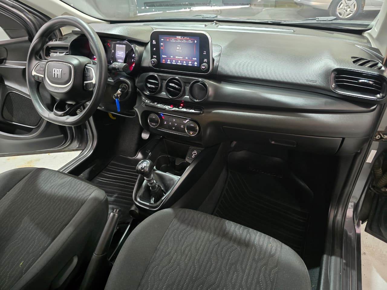 Fiat Cronos 2023 Drive 1.3 MT Manual 8
